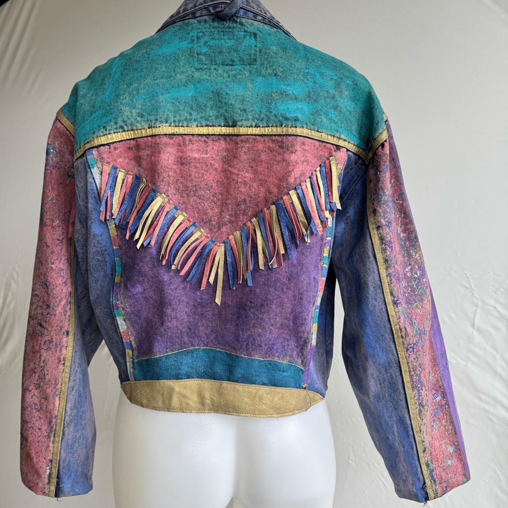 Vintage 1980s Hand Painted Denim Purple & Teal Women's Crop Jean Jacket - Picture 3 of 17
